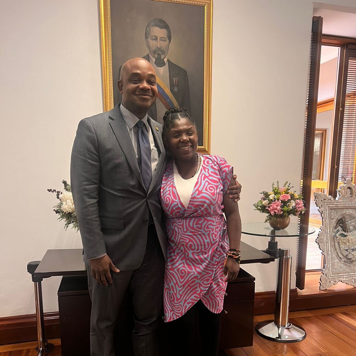 Embajador de Colombia en EE.UU. Luis Gilberto Murillo y la vicepresidenta  Francia Márquez.