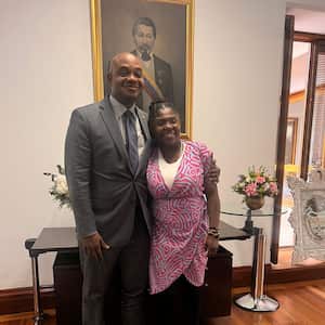 Embajador de Colombia en EE.UU. Luis Gilberto Murillo y la vicepresidenta Francia Márquez.