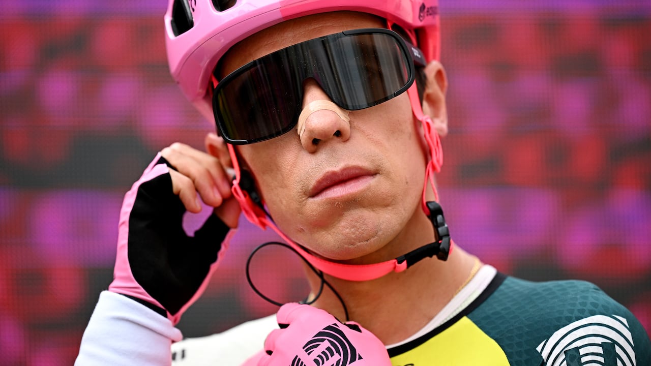 Rigoberto Urán se tuvo que retirar por un positivo de covid-19