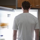 Expertos indican que dormir poco puede ser un factor para estar constantemente con hambre. Foto: Getty images.