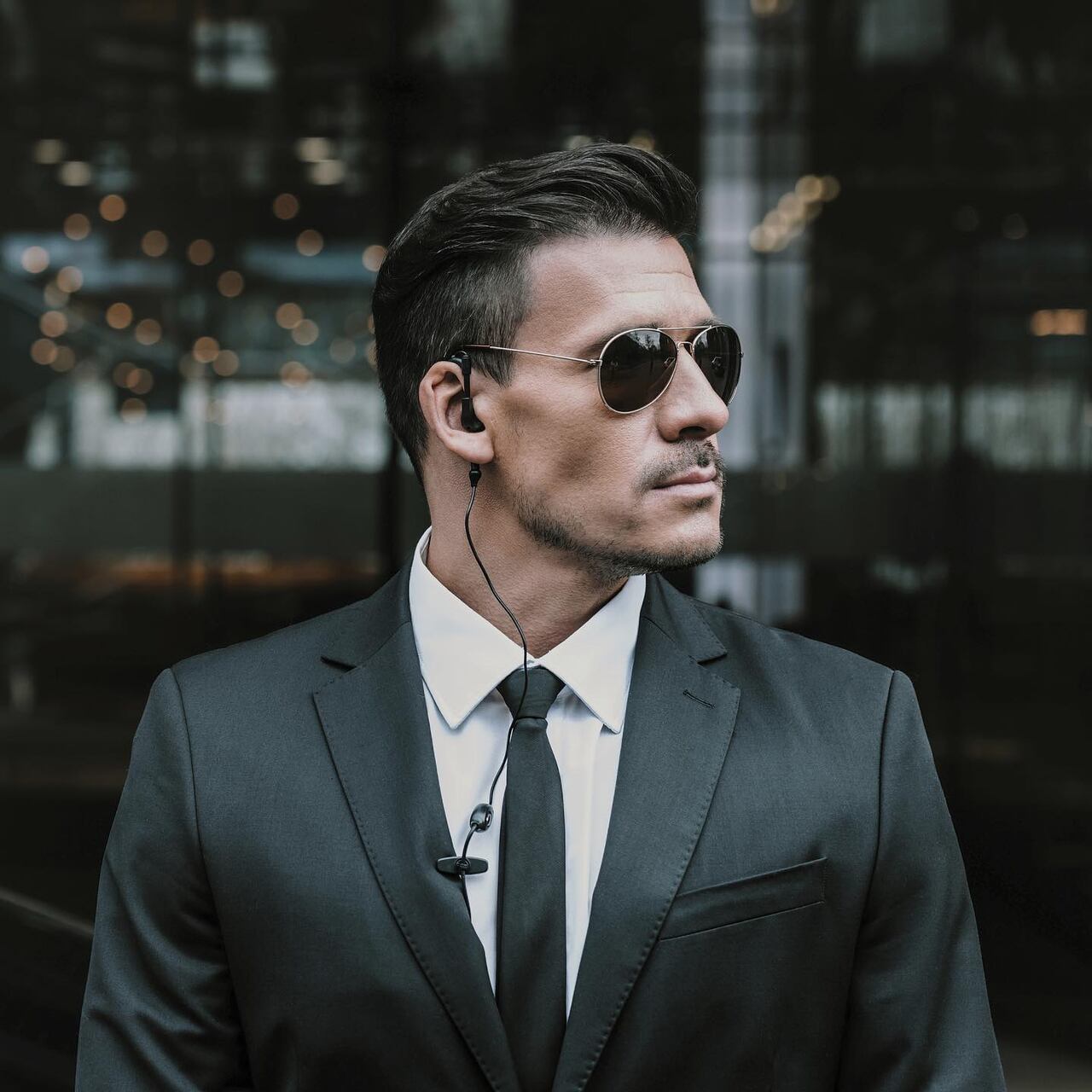 El conductor está especializado en seguridad privada