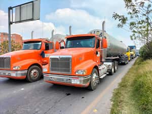 Paro de transportadores y camioneros en Madrid Cundinamarca
Sector la finca