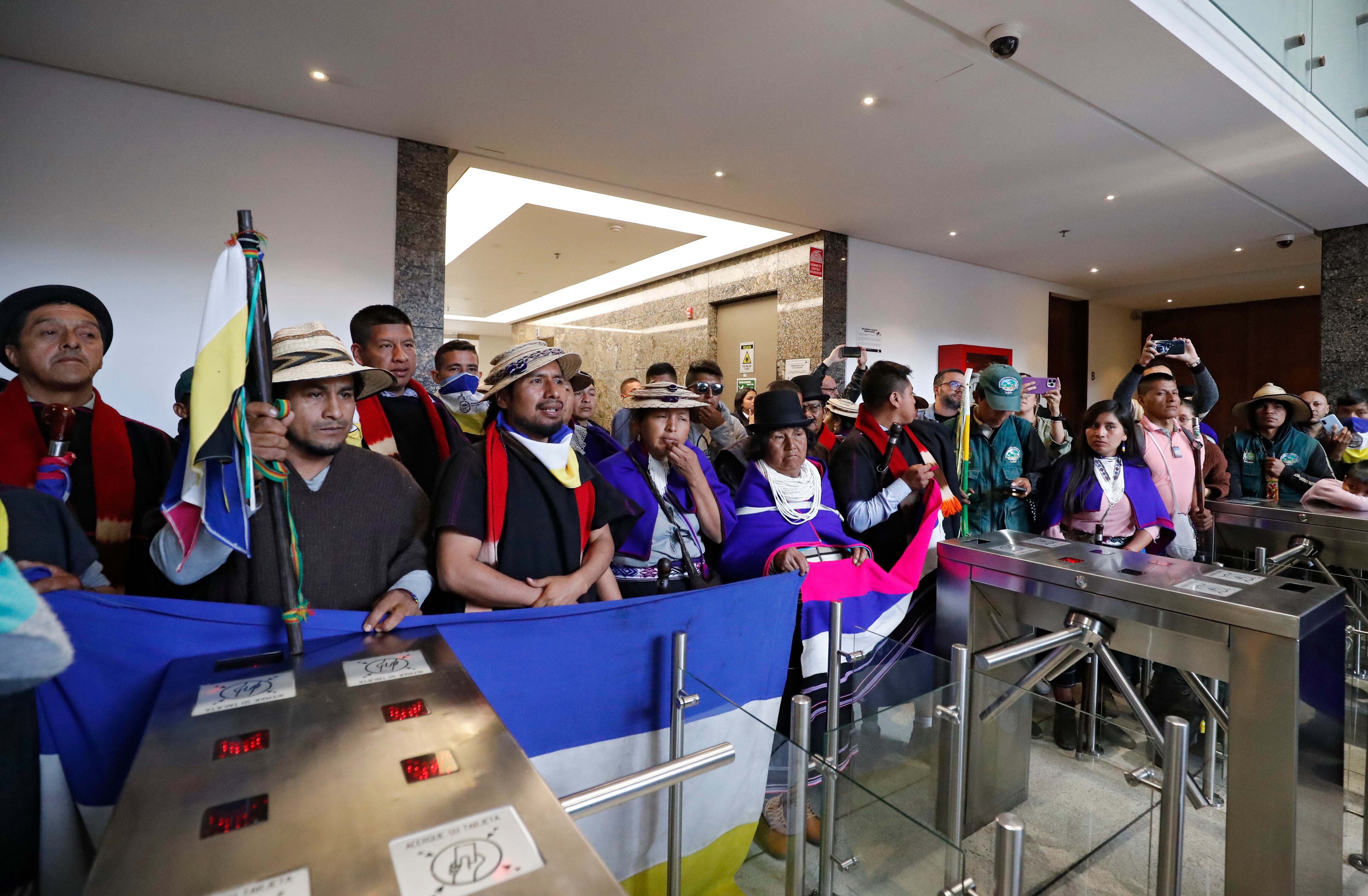 Toma A Semana minga indígena