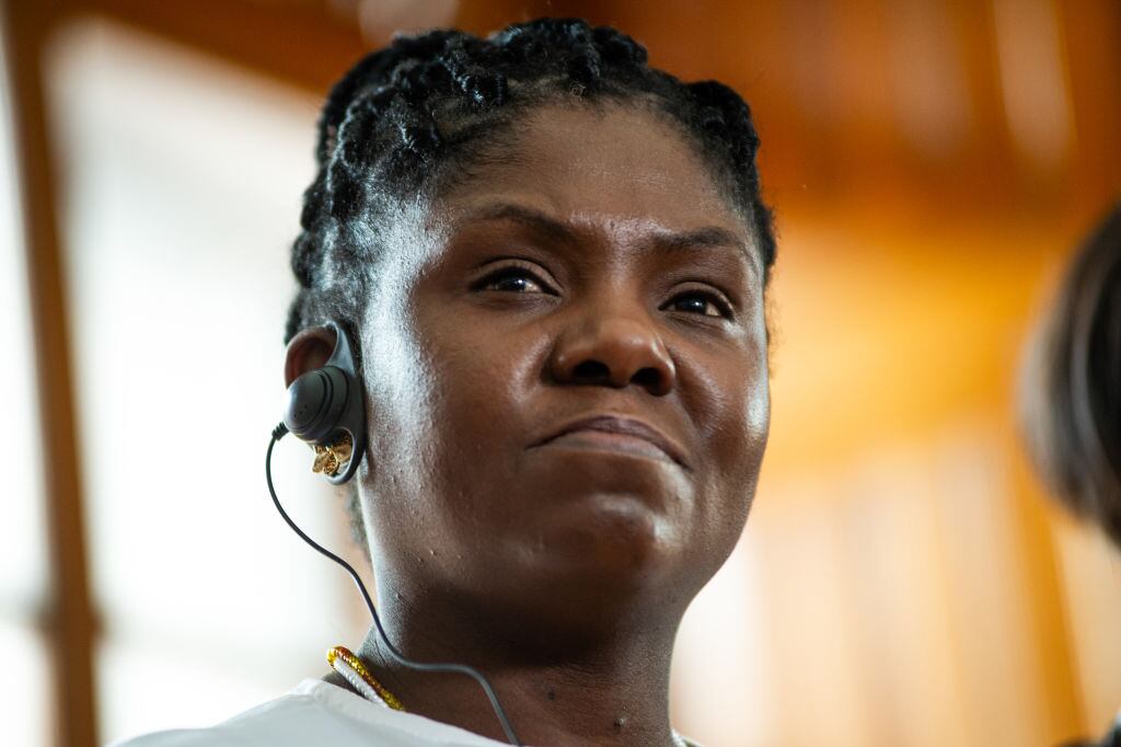 La vicepresidenta colombiana, Francia Márquez, y la vicepresidenta de Kenia, Rigathi Gachagua (fuera de cámara), dan una conferencia de prensa en Bogotá, Colombia, el 12 de septiembre de 2023. (Foto de Sebastian Barros/NurPhoto vía Getty Images)