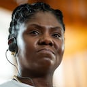 La vicepresidenta colombiana, Francia Márquez, y la vicepresidenta de Kenia, Rigathi Gachagua (fuera de cámara), dan una conferencia de prensa en Bogotá, Colombia, el 12 de septiembre de 2023. (Foto de Sebastian Barros/NurPhoto vía Getty Images)
