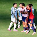El cruce entre Nicolás Otamendi y Rodri se robó parte de la atención luego del triunfo de España sobre Argentina en la final.