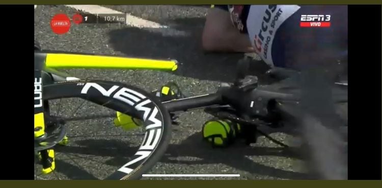 Bicicleta partida en 2