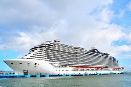 El MinCIT aclaró que no ofrece empleos directos ni garantiza contrataciones en cruceros.