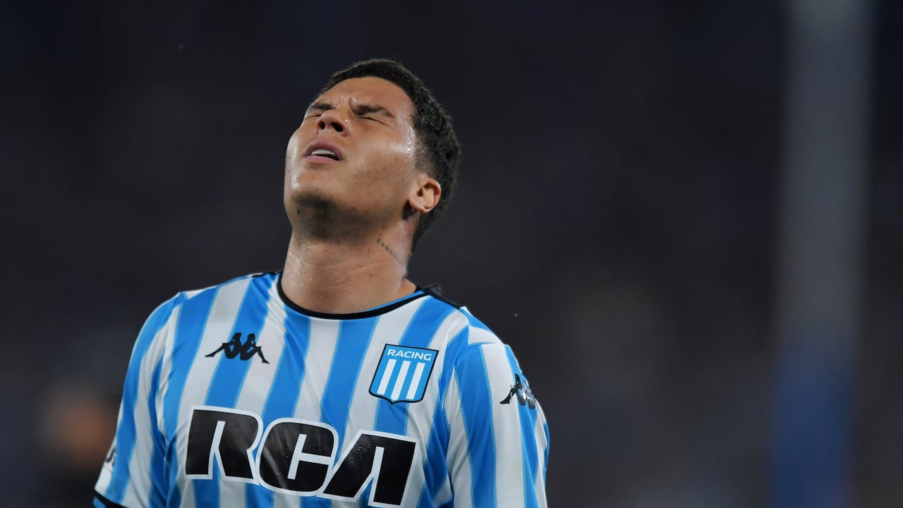 Juan Fernando Quintero reacciona durante el partido de Racing vs. Corinthians