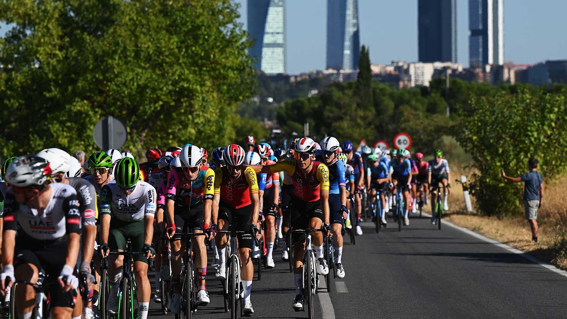 MADRID, SPAIN - SEPTEMBER 14: Jesus Herrada of Spain, Sergio Samitier of Spain and Team Cofidis and a general view of the peloton competing during the La Vuelta - 80th Tour of Spain 2025, Stage 21 a 108km stage from Alalpardo to Madrid / #UCIWT / on September 14, 2025 in Madrid, Spain. (Photo by Dario Belingheri/Getty Images)