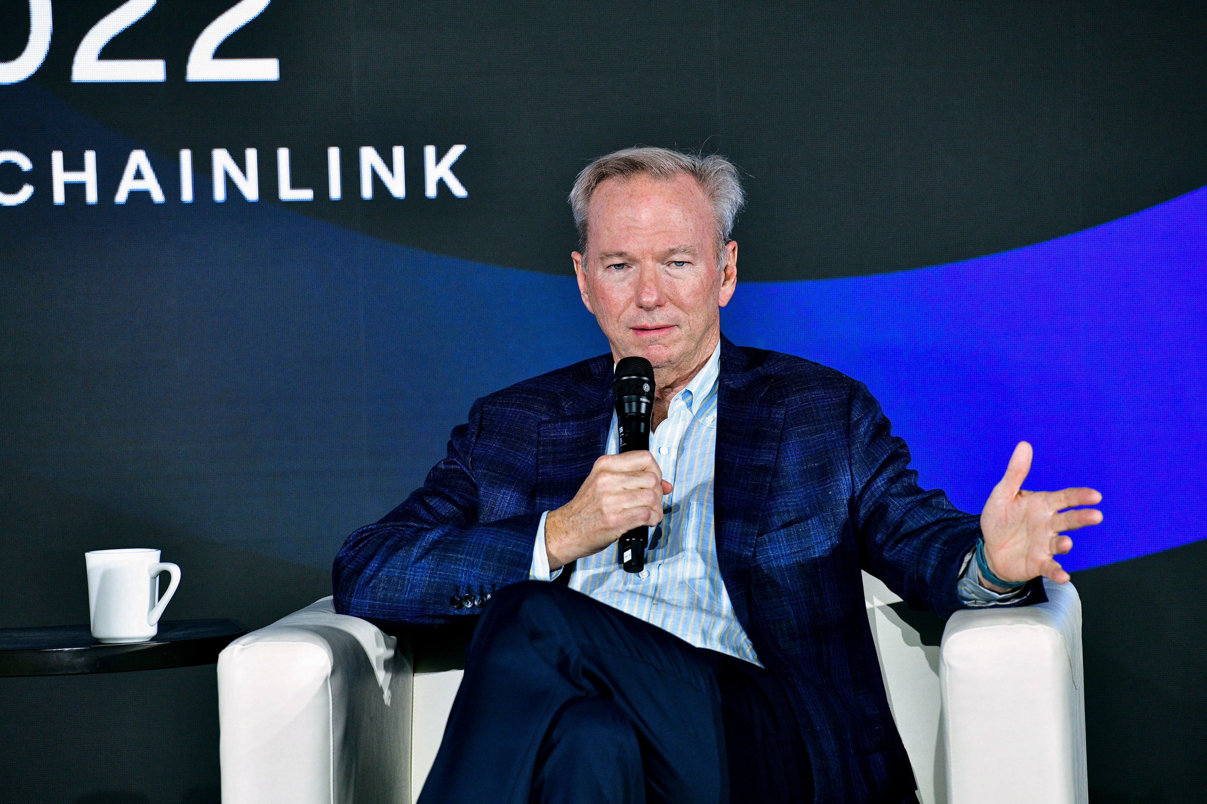 Eric Schmidt habló de los peligros de la IA