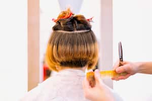 Los cortes coros ayudan a reducir la apariencia de mayor edad.