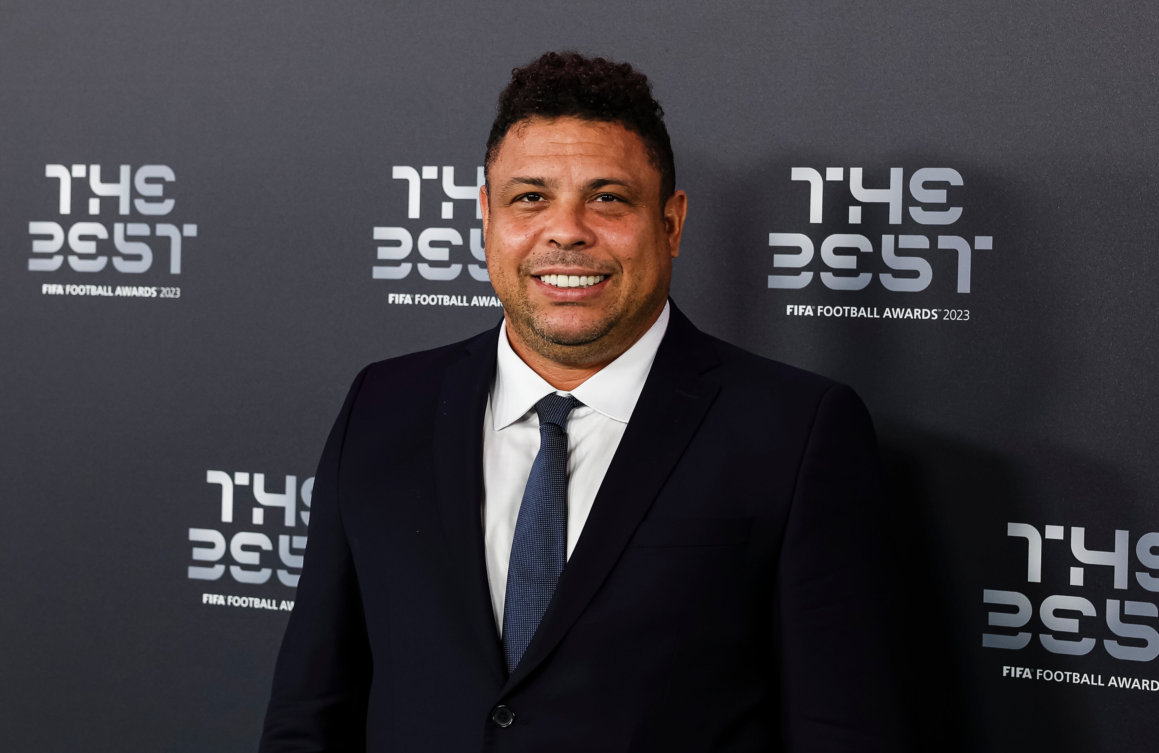 El brasileño habló sin pelos en la lengua y reveló el pro futbolista con el que ha jugado.