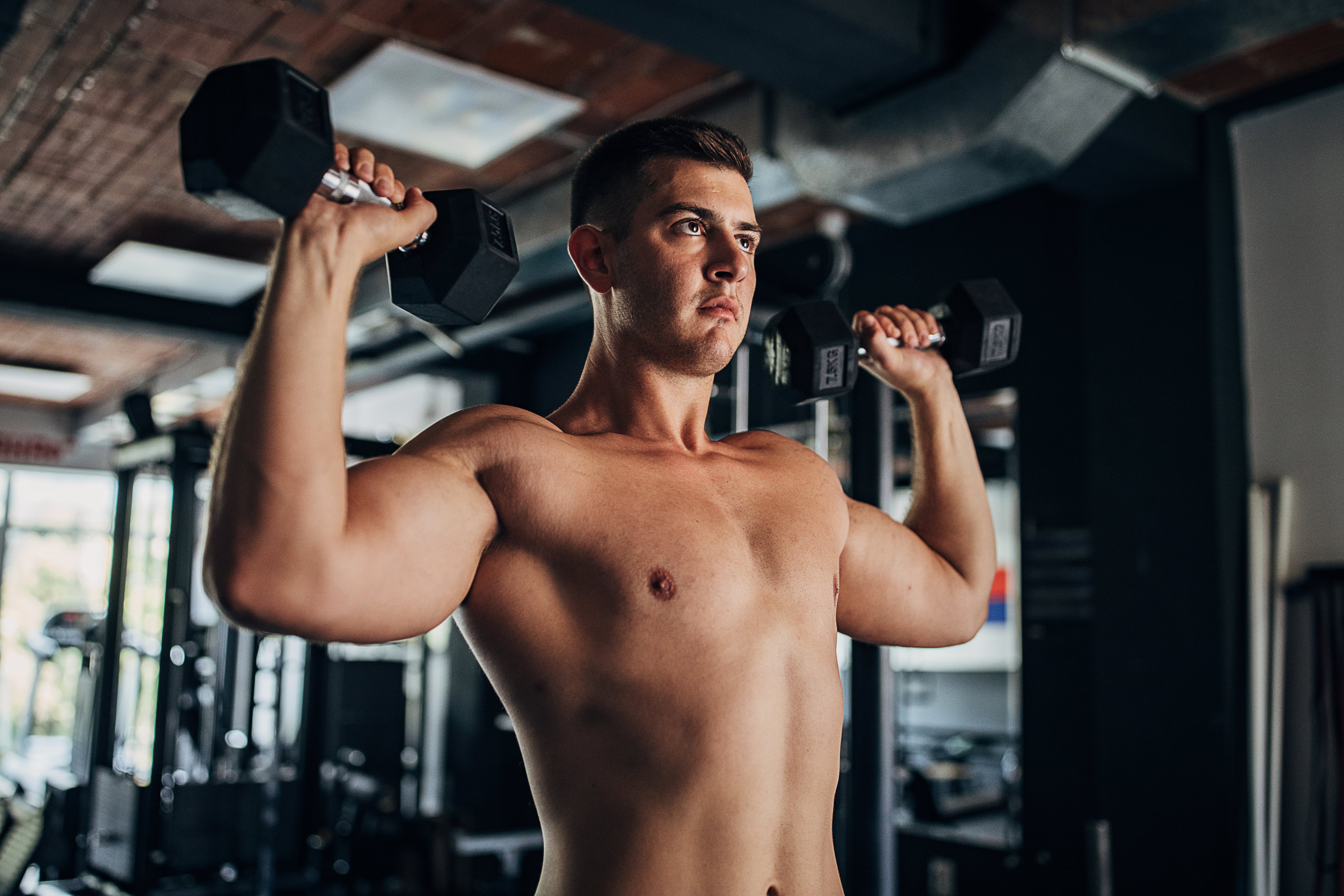 Hombre ejercitándose