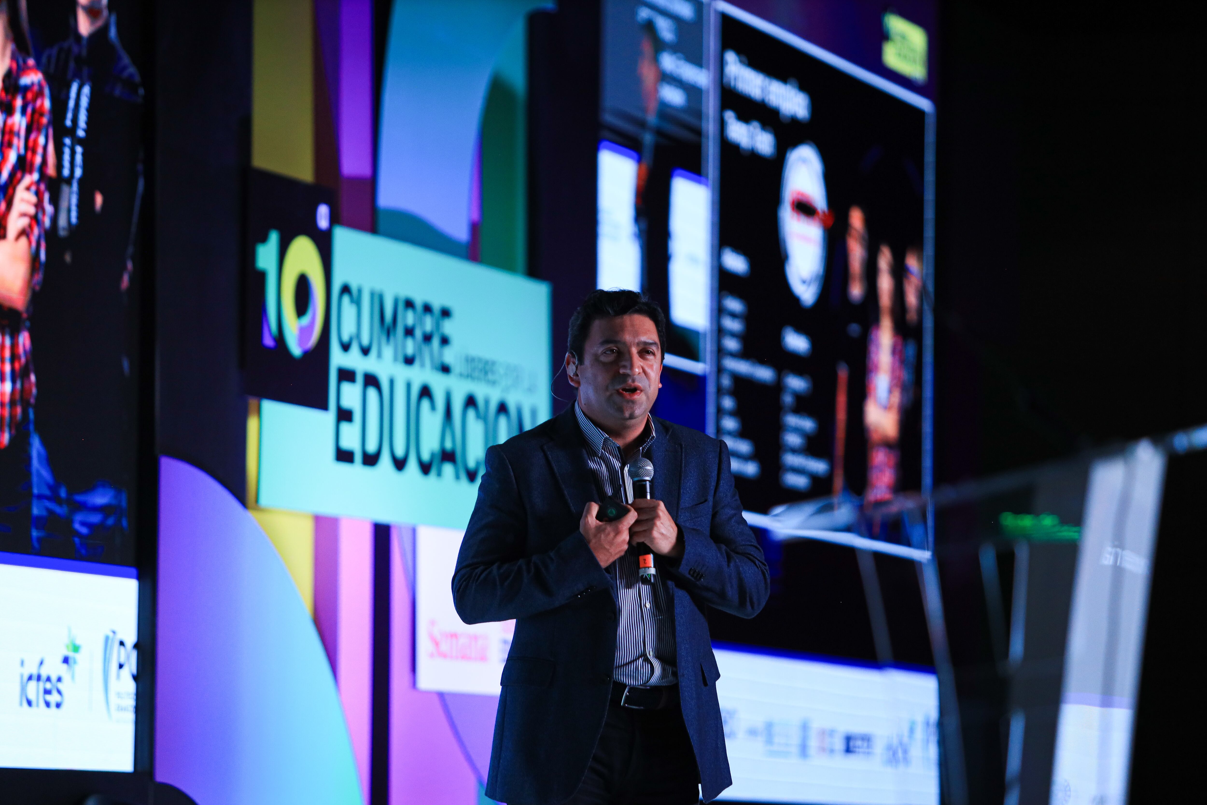 CUMBRE LÍDERES POR LA EDUCACIÓN 2023