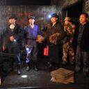 Socorristas a la espera en la mina de la firma estatal china Xialiuchong, en la provincia de Hunan, tras la tragedia que cegó la vida de por lo menos 29 mineros.