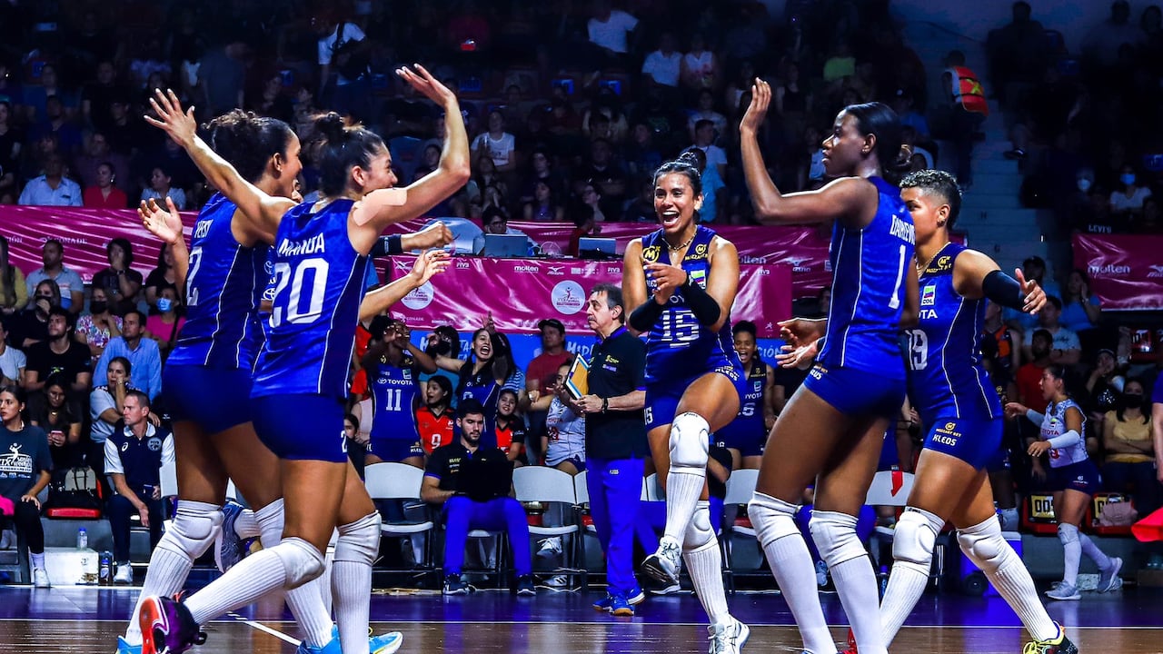La Selección Colombia de Voleibol femenino llega invicta a la final de esta competencia.