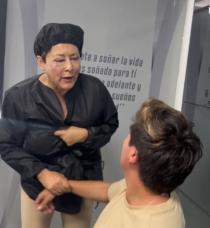 Así reaccionó Jim Velásquez tras ver el rostro operado de Alina Lozano