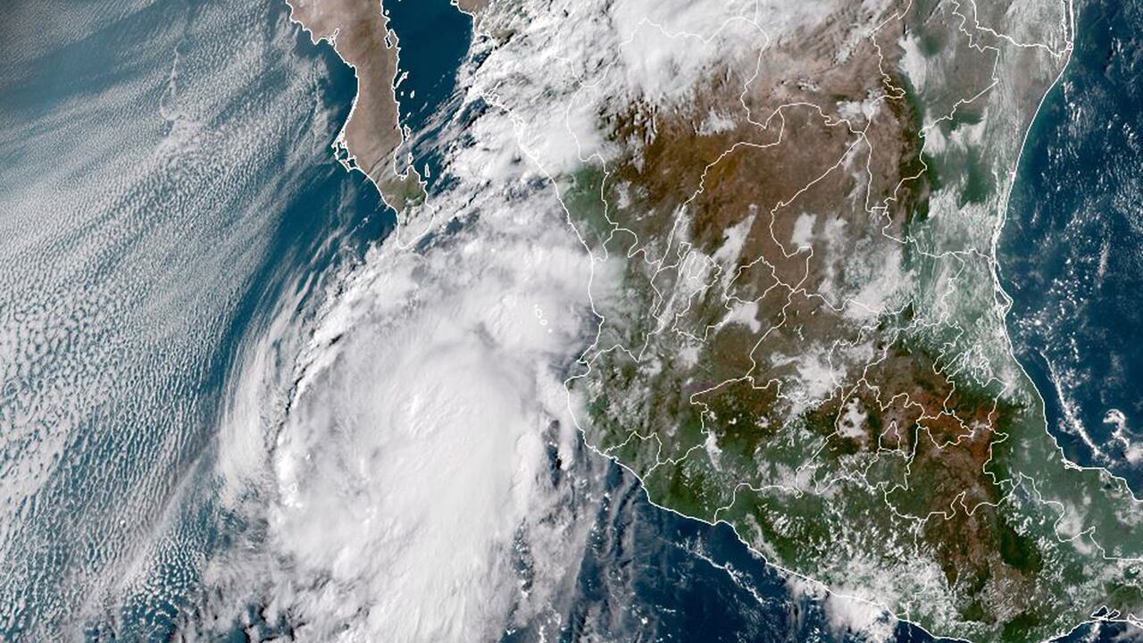 Huracán Pamela avanzando hacia la costa del Pacífico de México
