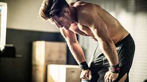 La vitamina A favorece la síntesis de proteínas, por lo que es importante para la recuperación y el crecimiento muscular.