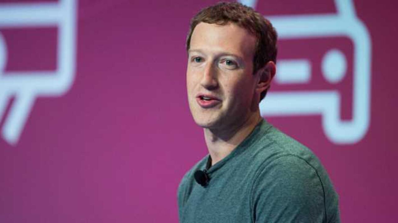 3. Mark Zuckerberg: programador, filántropo y fundador de Facebook, tiene 32 años y es estadounidense. Su fortuna, valor neto: $ 54 billones de dólares. Facebook: fundado en 2004, es un sitio web de redes sociales.