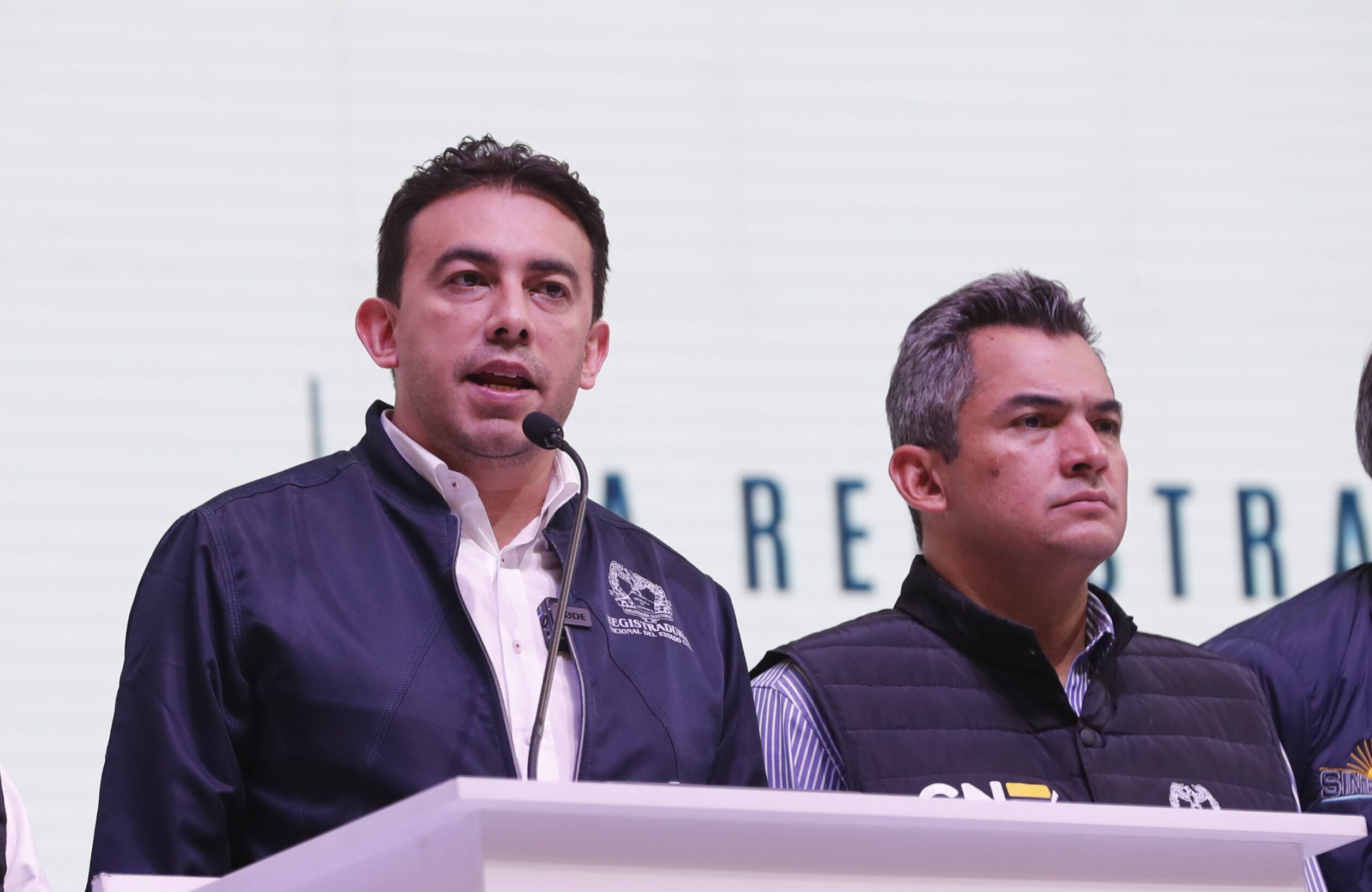 Registrador Alexander Vega