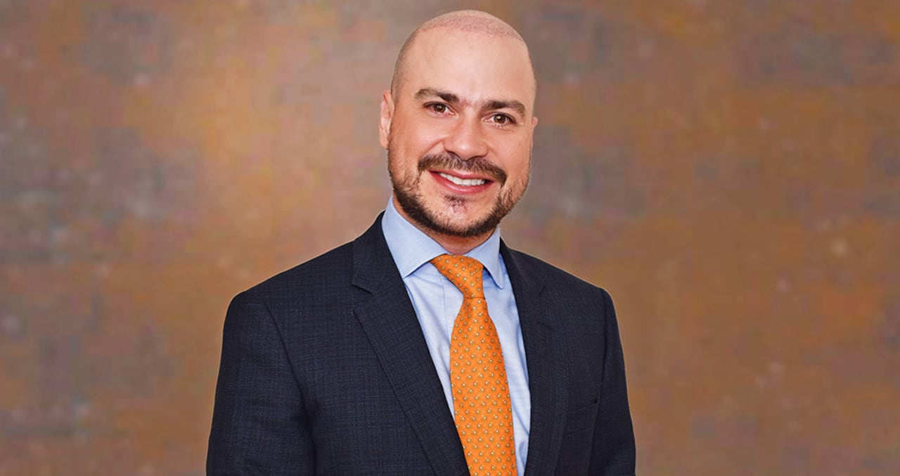 JULIÁN PEINADORepresentante del Partido Liberal