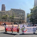 Manifestación en la carrera 13.