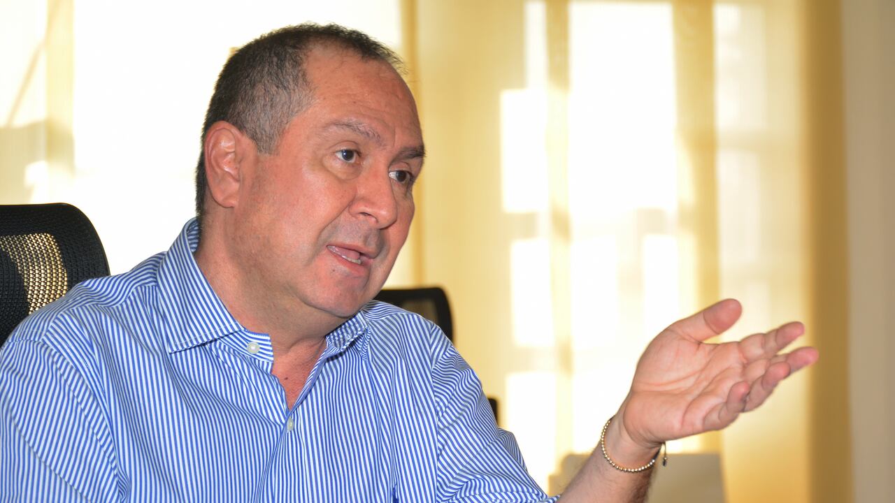 Gustavo Vélez, alcalde de Tuluá, uno de los alcaldes más amenazados de Colombia. INFORME PARA DOMINGO.