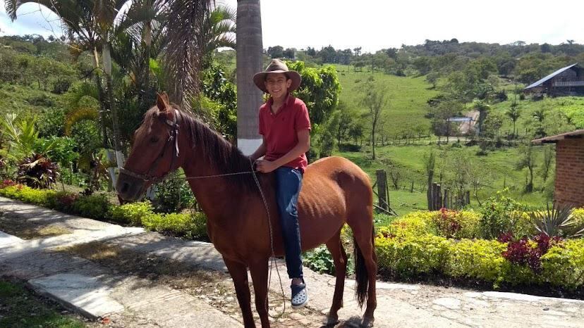 Cadete Santiago Ortega, campeón de salto equino cinco estrellas