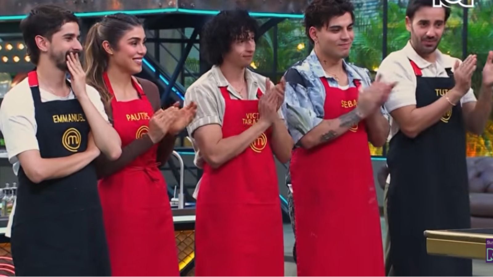 El equipo rojo se destacó en el reto de MasterChef Celebrity y recibió cinco cachetes de Jorge Rausch por sus preparaciones.