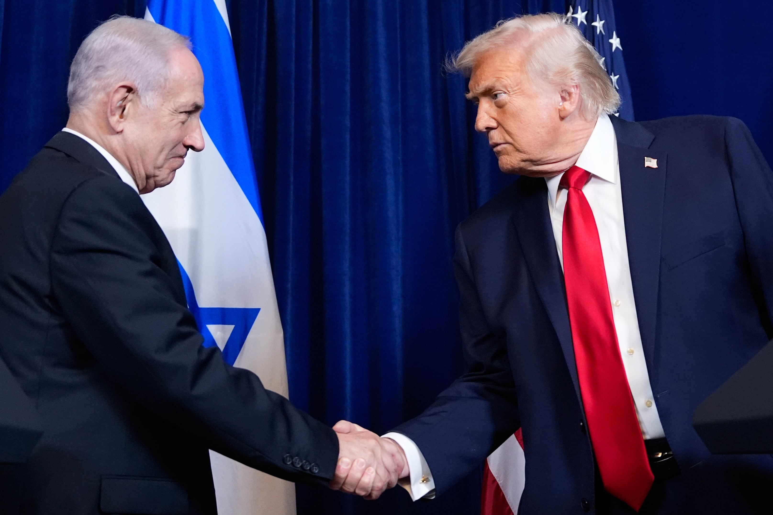 El presidente estadounidense Donald Trump y el primer ministro israelí Benjamin Netanyahu en Mar-a-Lago, Palm Beach, Florida.
