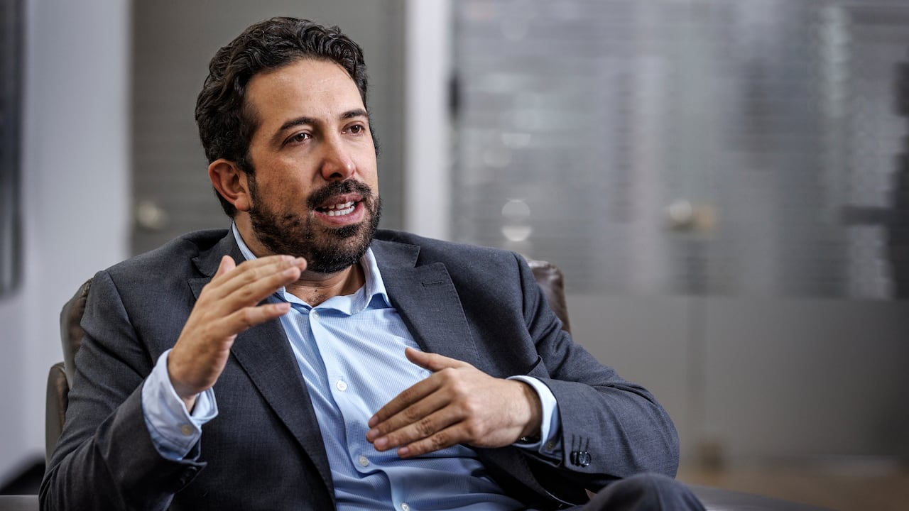 Ministro de Hacienda Diego Guevara