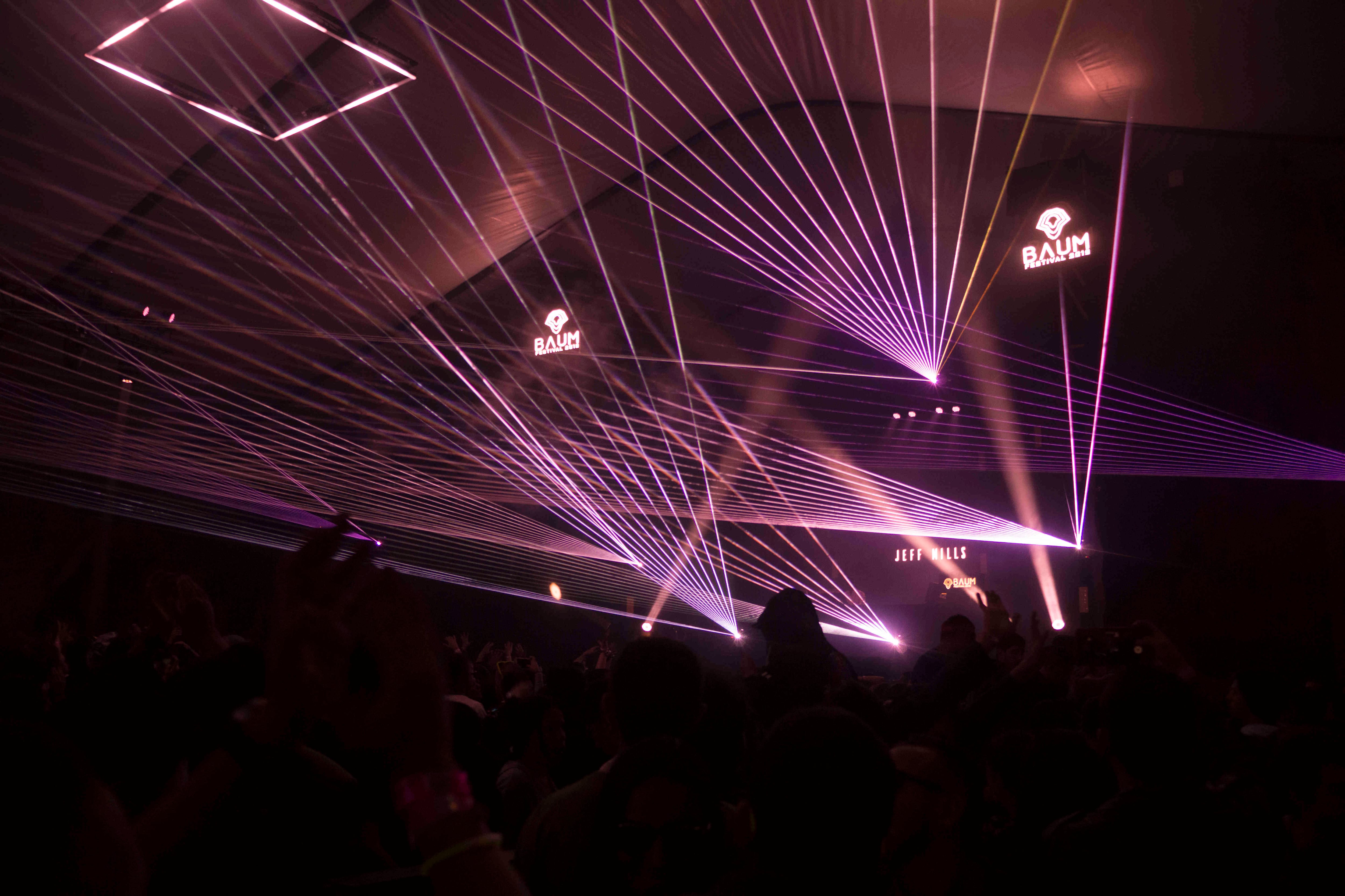 El Baum Festival es una prueba de que cada vez más el mundo mira con mayor atención cuando se hacen este tipo de eventos. Hubo un cartel de lujo, no solo techno sino de varias vertientes de la electrónica, un juego de luces esperado y un sonido que se aprovechó al máximo.