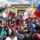 Venezolanos en la Plaza de Bolívar luego de la autoproclamación de Maduro cómo presidente de Venezuela