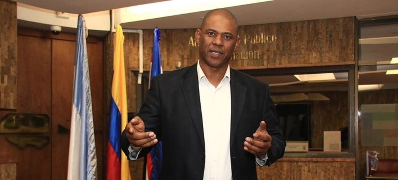 Ex Secretario de Paz y Cultura Ciudadana de Cali.