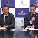 Andrés Barreto, superintendente de industria y comercio, durante la rueda de prensa en la que anunció sanción a cartel del PAE