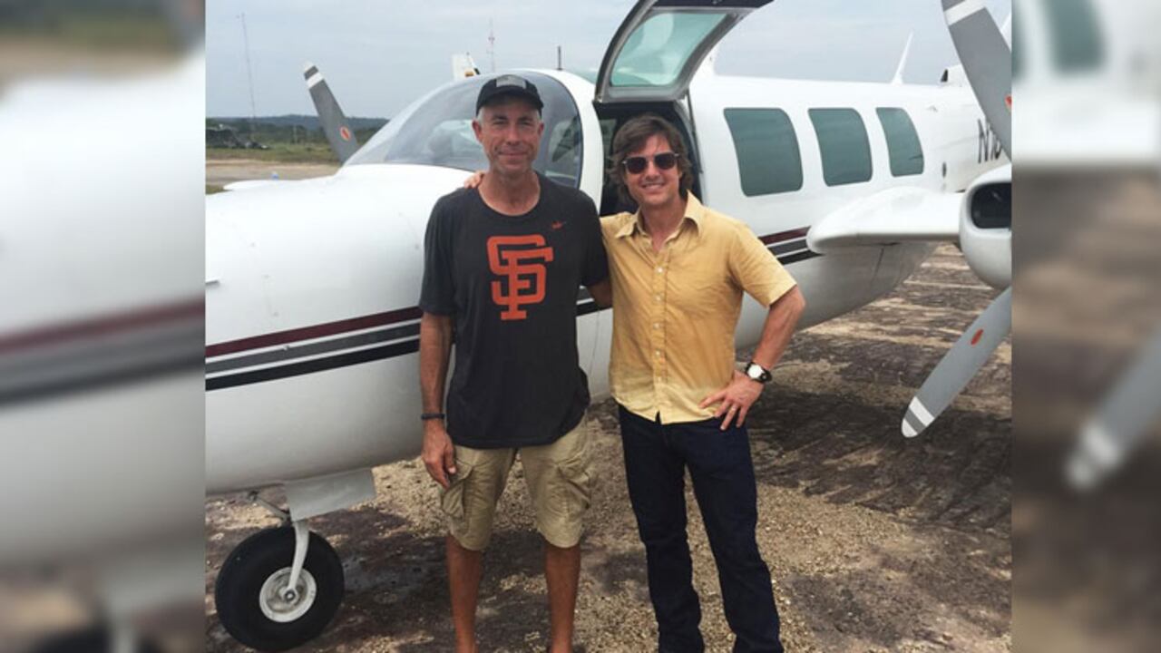 Alan Purwin y Tom Cruise en Medellín el pasado 24 de agosto.