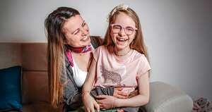 “Tranquilos, que mientras tengas fe y estés orando mucho, va a llegar ese riñón y podrás decir: ‘Gracias, Dios. Mi niño volvió a nacer, tiene nueva vida’”, es el mensaje de Angie a la mamá de Tomi.