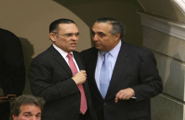 Renjifo y Efraín Cepeda. Mirar para adelante. 