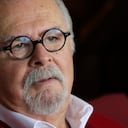 ARCHIVO - El artista colombiano Fernando Botero da una entrevista en Nueva York, el 30 de octubre de 2013. Botero murió el 15 de septiembre de 2023 en Mónaco, según su hija Lina Botero, quien confirmó su fallecimiento a la estación de radio colombiana Caracol. (AP Foto/Mark Lennihan, Archivo)