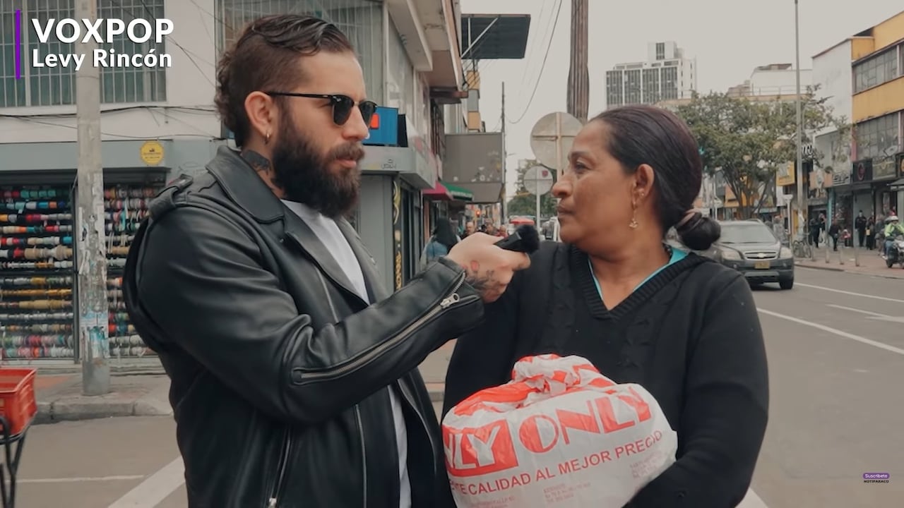 El influencer se quedó sin palabras ante algunas respuestas.