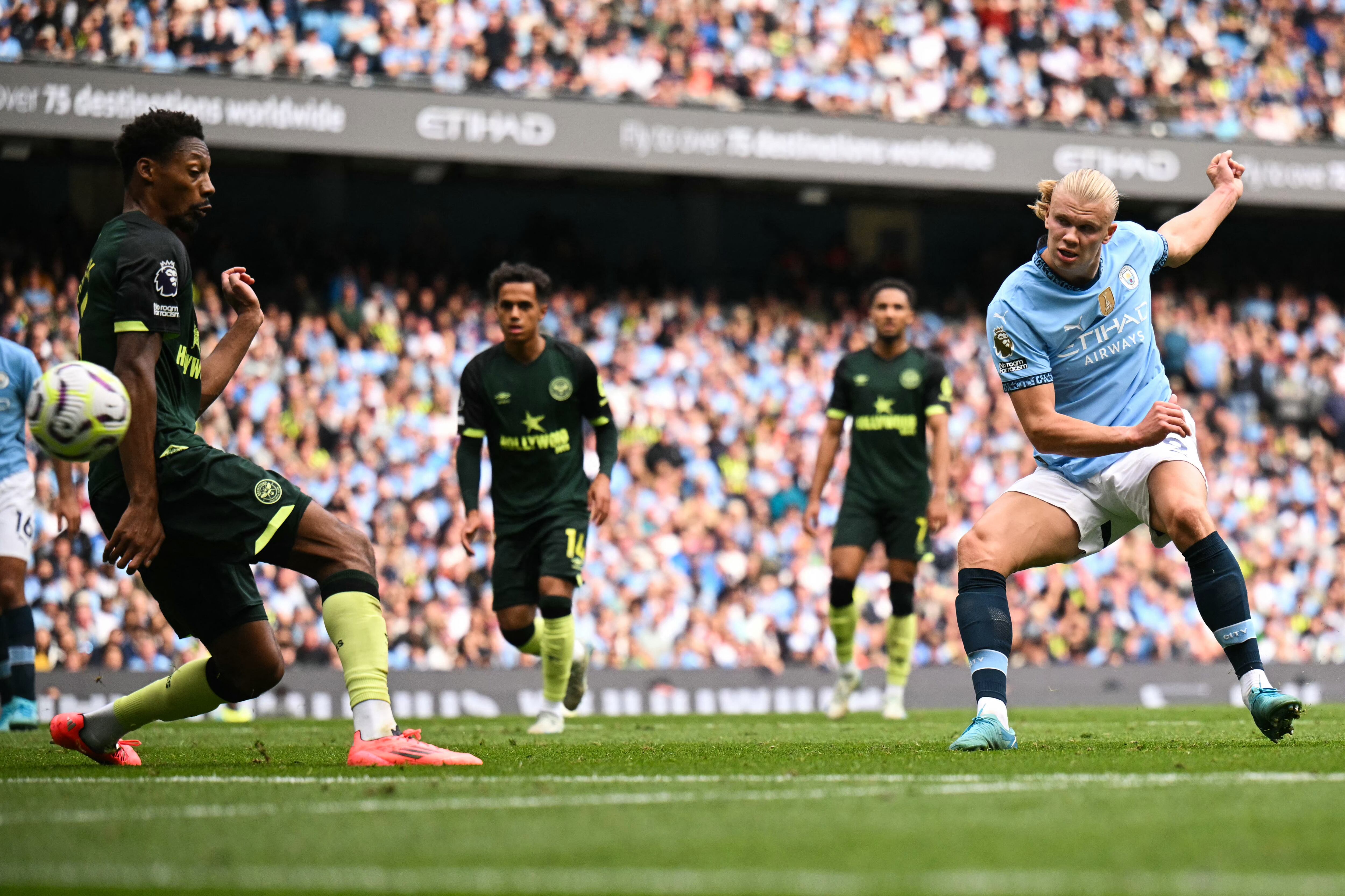 Manchester City vs Brentford - fecha 4 - Premier League.