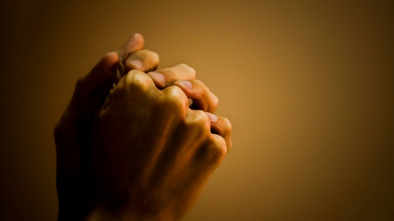 Cuando el reloj marca las 3 de la mañana, el mundo parece detenerse, pero ¿sabía que en ese silencio se encuentra una conexión especial con lo divino?