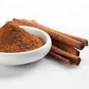 La canela tiene efectos anticoagulantes.