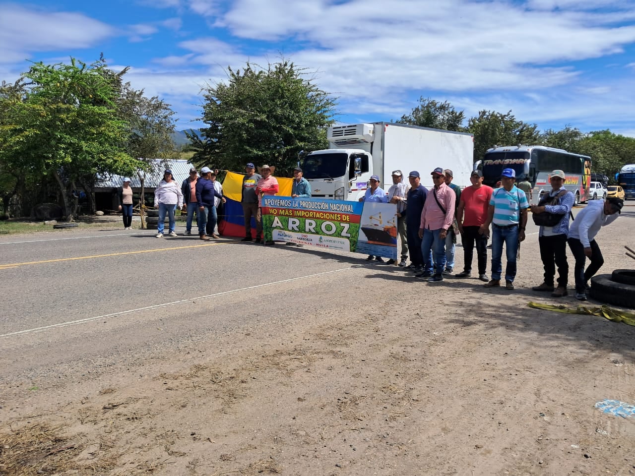 Los productores de arroz del país reclaman precios justos y mayores controles en el contrabando.