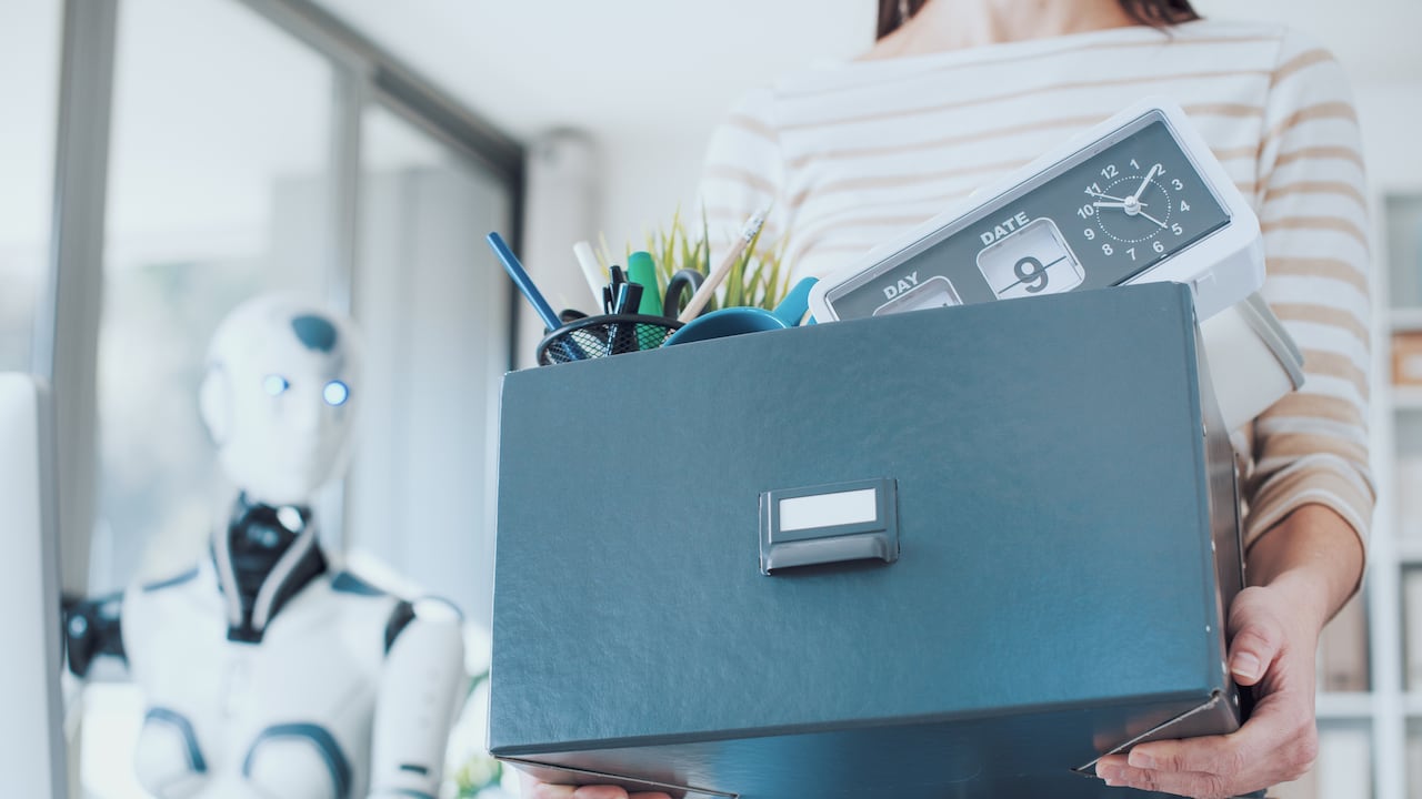 Las nuevas herramientas digitales no solo apoyan el trabajo humano, en muchos casos lo reemplazan.