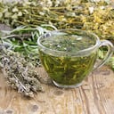 El té de artemisa es favorable para eliminar parásitos intestinales.