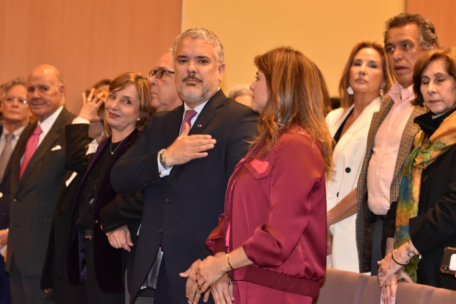 Expresidente Iván Duque presentó su libro.
