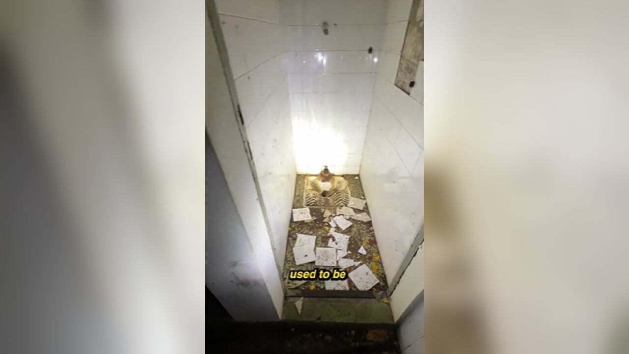 El influencer se adentró hasta el final del sitio pese al temor que sentía.